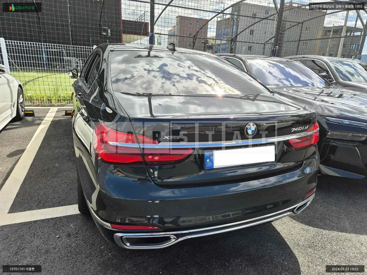 Photo 2 of 5: 2016 BMW 740Ld xDrive, VIN WBA7G8108GG678274 — Korean insurance auction