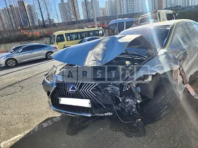 Photo 1 of 38: 2020 Lexus ES300h, VIN JTHB21B11L2107564 — Korean insurance auction