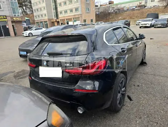 Photo 2 of 6: 2020 BMW 118d — Korean insurance auction