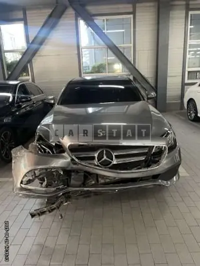 Photo 1 of 36: 2019 Mercedes-Benz E 300, VIN WDDZF4JBXKA630740 — Korean insurance auction