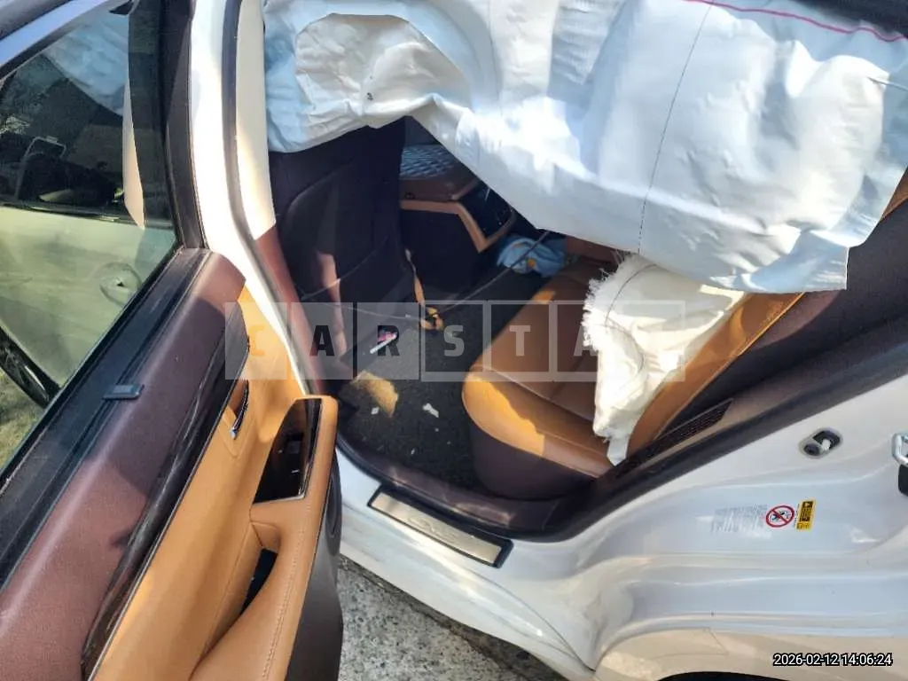 Photo 2 of 20: 2017 Lexus ES300h — Korean insurance auction
