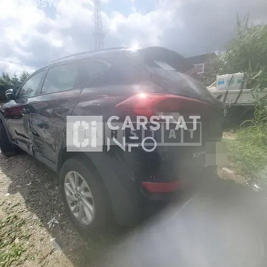 Photo 2 of 11: 2016 Hyundai Tucson 1.7 — Korean insurance auction