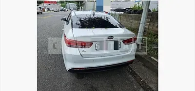 Photo 1 of 24: 2016 Kia K5, VIN KNAGX411BGA091583 — Korean insurance auction