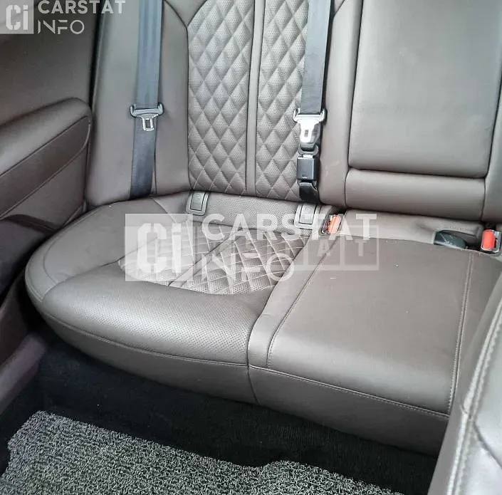 Photo 2 of 8: 2018 Kia K5, VIN KNAGW417GKA267100 — Korean insurance auction
