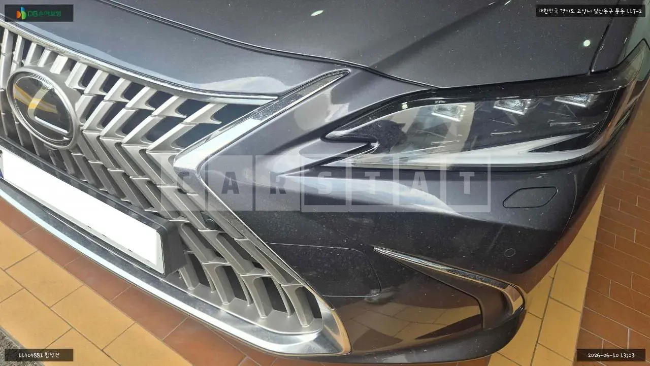 Photo 2 of 96: 2025 Lexus ES300h, VIN JTHBA1C13T2028818 — Korean insurance auction