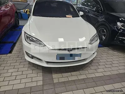 Photo 1 of 32: 2017 Tesla Model S 90d — Korean insurance auction