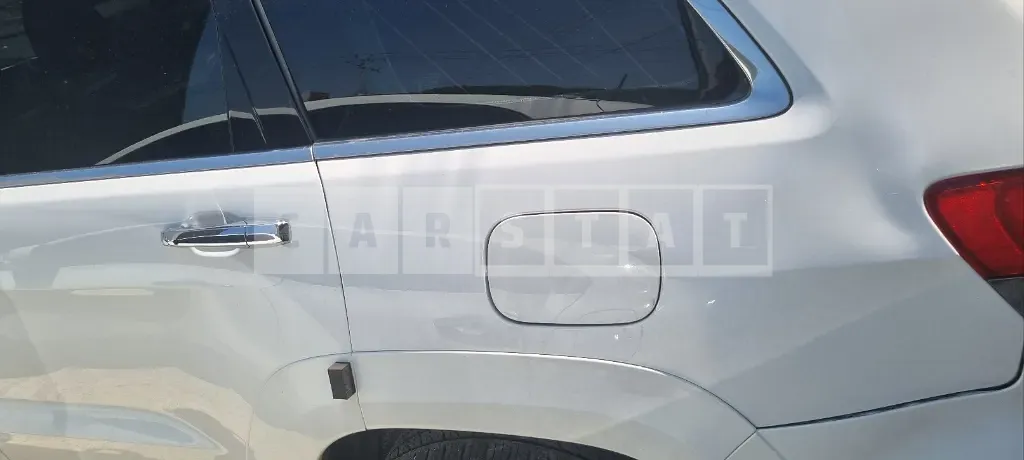 Photo 2 of 33: 2018 Jeep Straw Grand Cherokee, VIN 1C4RJFJM1JC164219 — Korean insurance auction
