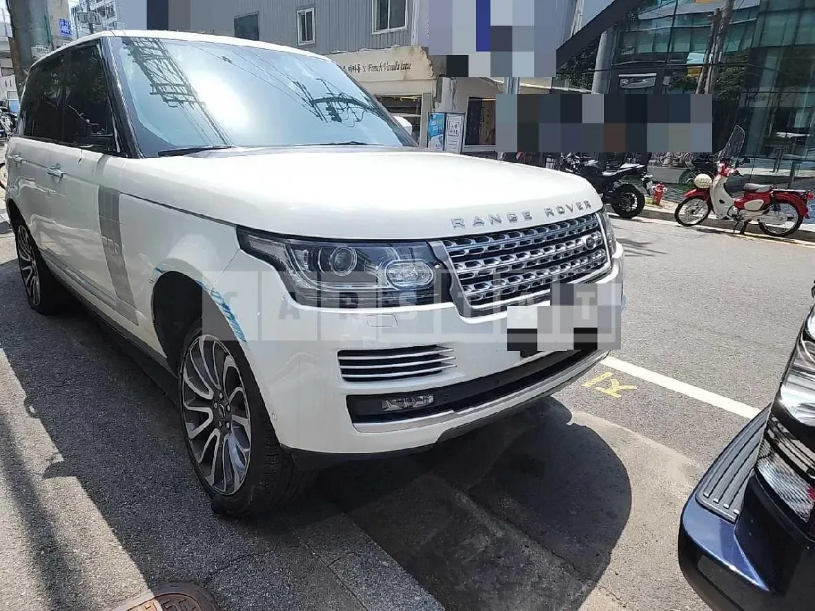 Photo 2 of 22: 2015 Land Rover Range Rover 4.4d, VIN SALGA2JF3FA230623 — Korean insurance auction