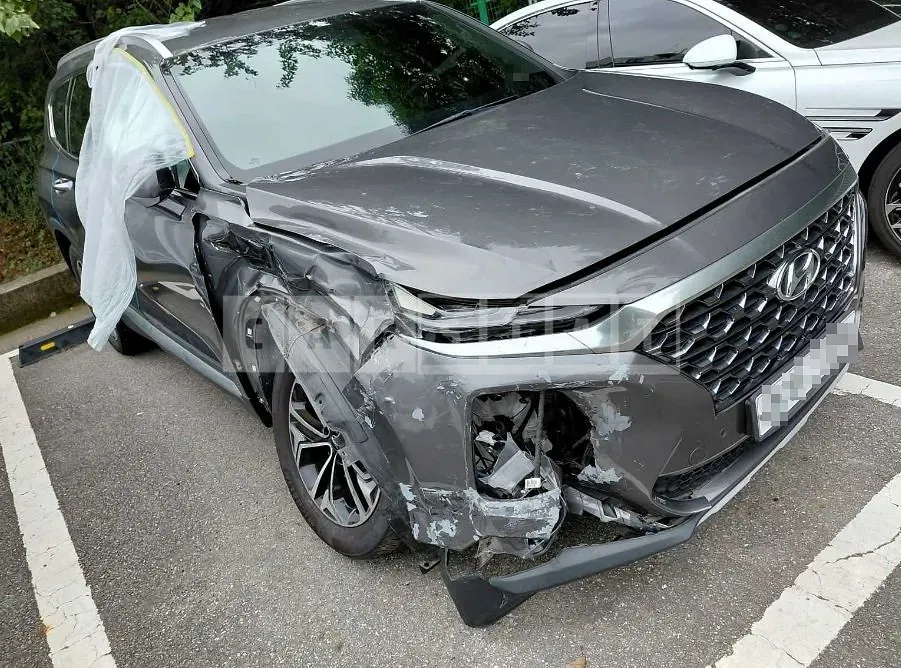 Photo 2 of 8: 2020 Hyundai Santa Fe 2.0 — Korean insurance auction