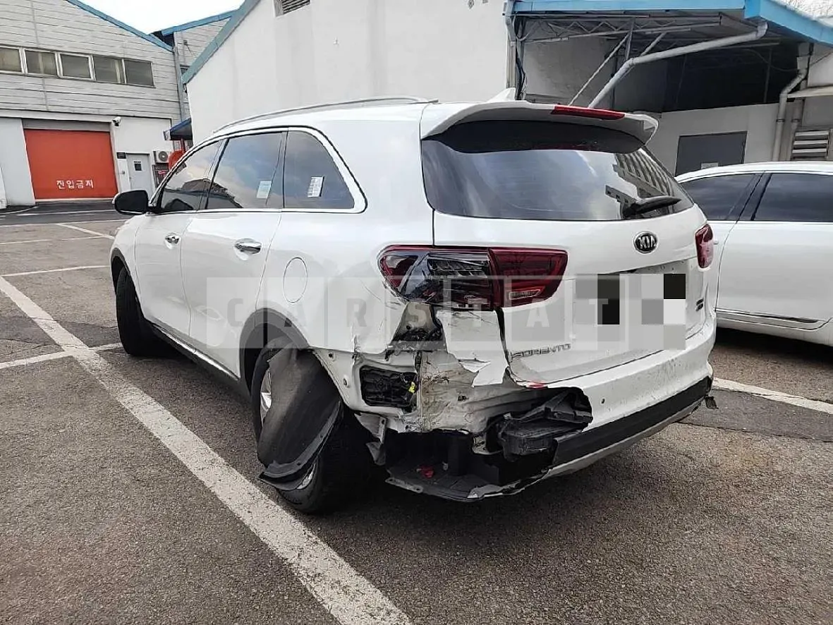 Photo 2 of 10: 2017 Kia Sorento 2.2 4WD, VIN KNAPH81BDJA393001 — Korean insurance auction