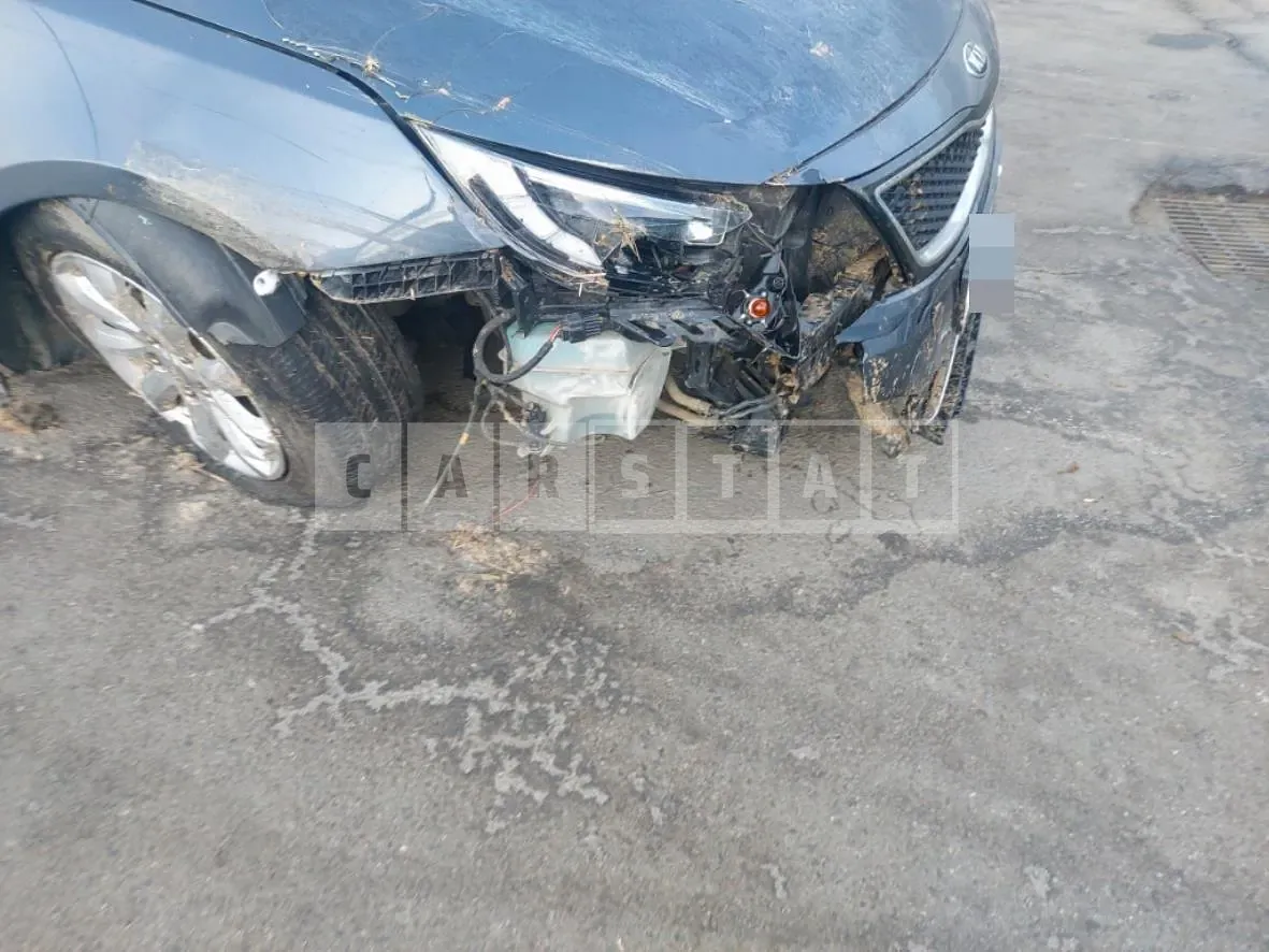 Photo 2 of 15: 2014 Kia K5, VIN KNAGN418BFA539549 — Korean insurance auction