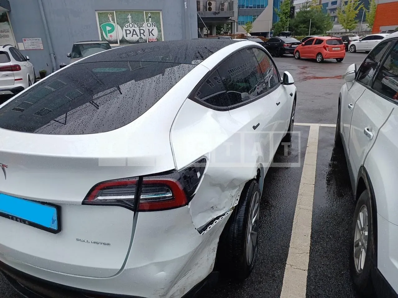 Photo 2 of 18: 2023 Tesla Model Y RWD, VIN LRWYGCFS6PC131027 — Korean insurance auction