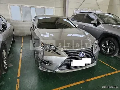 Photo 1 of 44: 2018 Toyota Lexus ES300h — Korean insurance auction