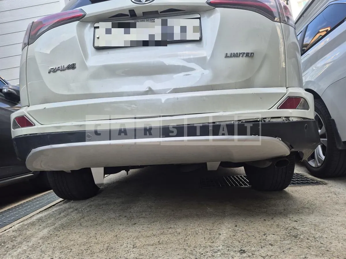 Photo 2 of 12: 2016 Toyota Love 4 — Korean insurance auction