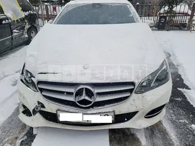 Photo 1 of 21: 2016 Mercedes-Benz E220 BlueTec, VIN WDDHF0AB2GB320703 — Korean insurance auction