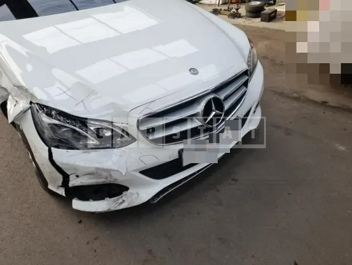 Photo 2 of 7: 2016 Mercedes-Benz E250 BlueTec 4Matic — Korean insurance auction