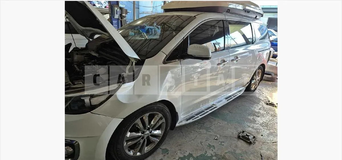 Photo 2 of 39: 2016 Kia Carnivals — Korean insurance auction