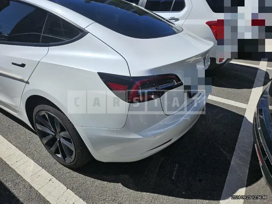 Photo 2 of 10: 2021 Tesla Model 3 Long Range — Korean insurance auction
