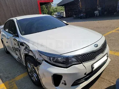 Photo 1 of 21: 2016 Kia K5, VIN KNAGS416BGA091798 — Korean insurance auction