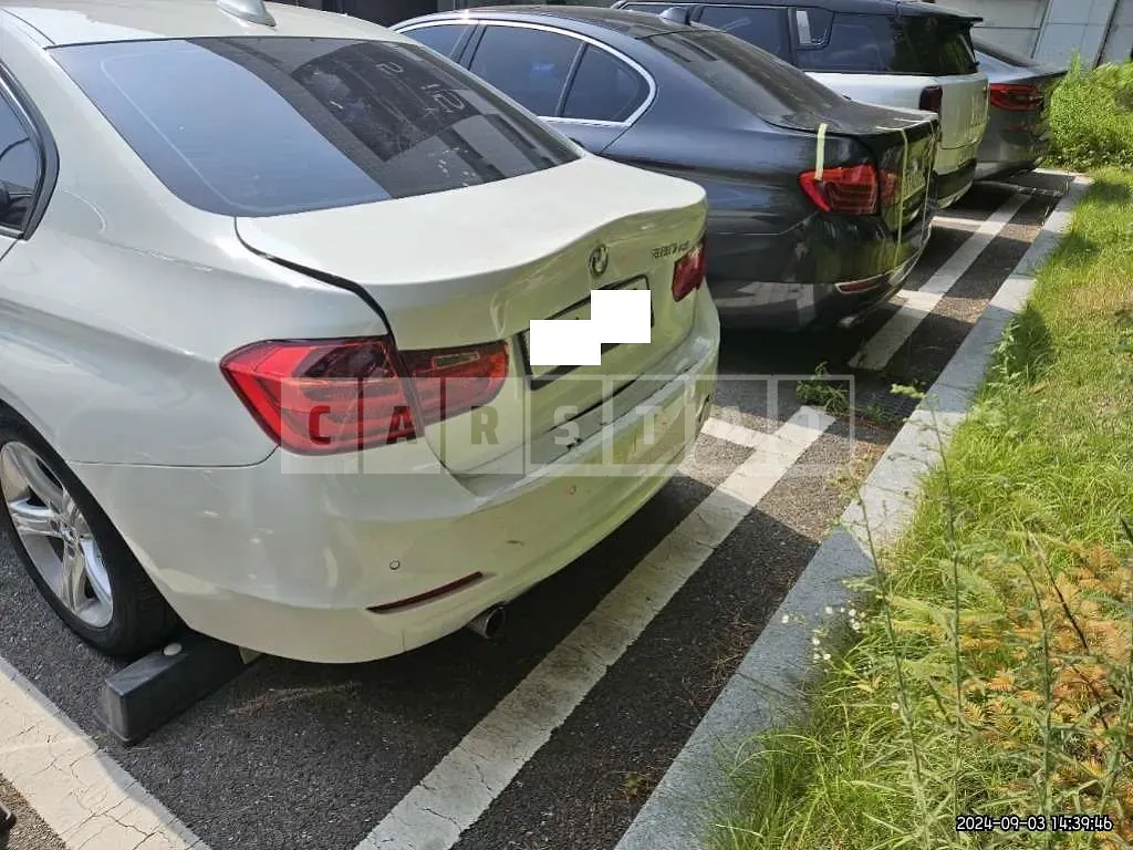 Photo 2 of 33: 2015 BMW 320d, VIN WBA3D3100FK470668 — Korean insurance auction