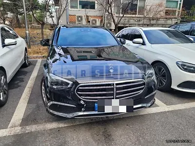 Photo 1 of 35: 2023 Mercedes-Benz E220d 4Matic, VIN W1KZF0FB0PB156901 — Korean insurance auction