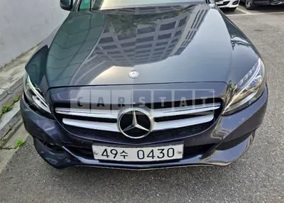 Photo 1 of 13: 2016 Mercedes-Benz C220d 4Matic — Korean insurance auction