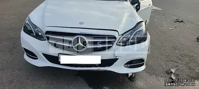 Photo 1 of 19: 2015 Mercedes-Benz E 300 4Matic, VIN WDDHF8BB8FB166557 — Korean insurance auction