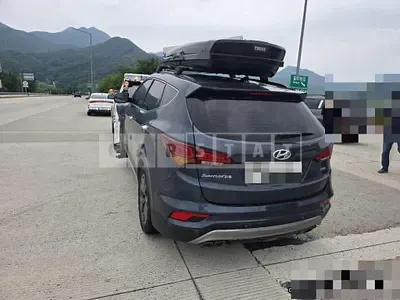 Photo 1 of 6: 2017 Hyundai Santa Fe DM — Korean insurance auction
