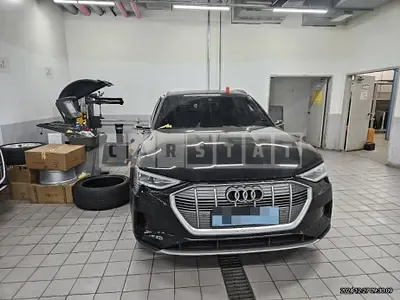 Photo 1 of 31: 2021 Audi e-tron 55 quattro — Korean insurance auction