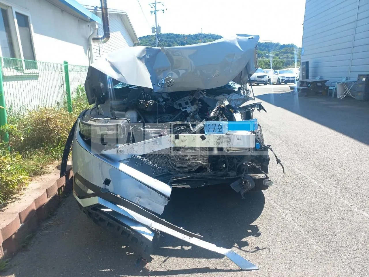 Photo 2 of 15: 2024 Hyundai IONIQ 5 (IONIQ5), VIN KMHKN81EFRU270928 — Korean insurance auction