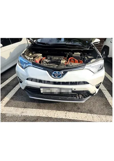 Photo 1 of 17: 2019 Toyota Love 4 Hybrid — Korean insurance auction