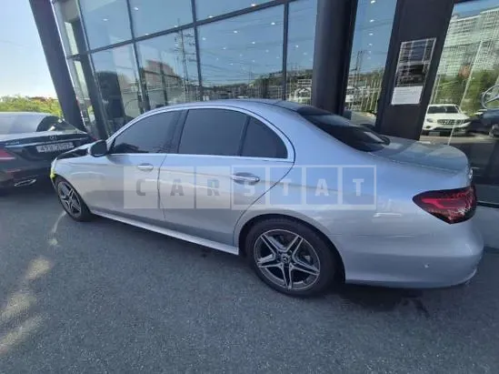 Photo 2 of 16: 2023 Mercedes-Benz E250 — Korean insurance auction