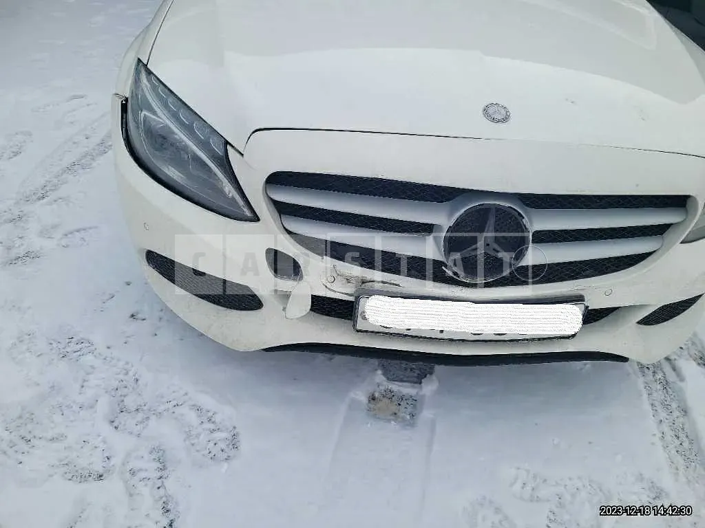 Photo 2 of 25: 2016 Mercedes-Benz C 200, VIN WDDWF4CB7GF233464 — Korean insurance auction