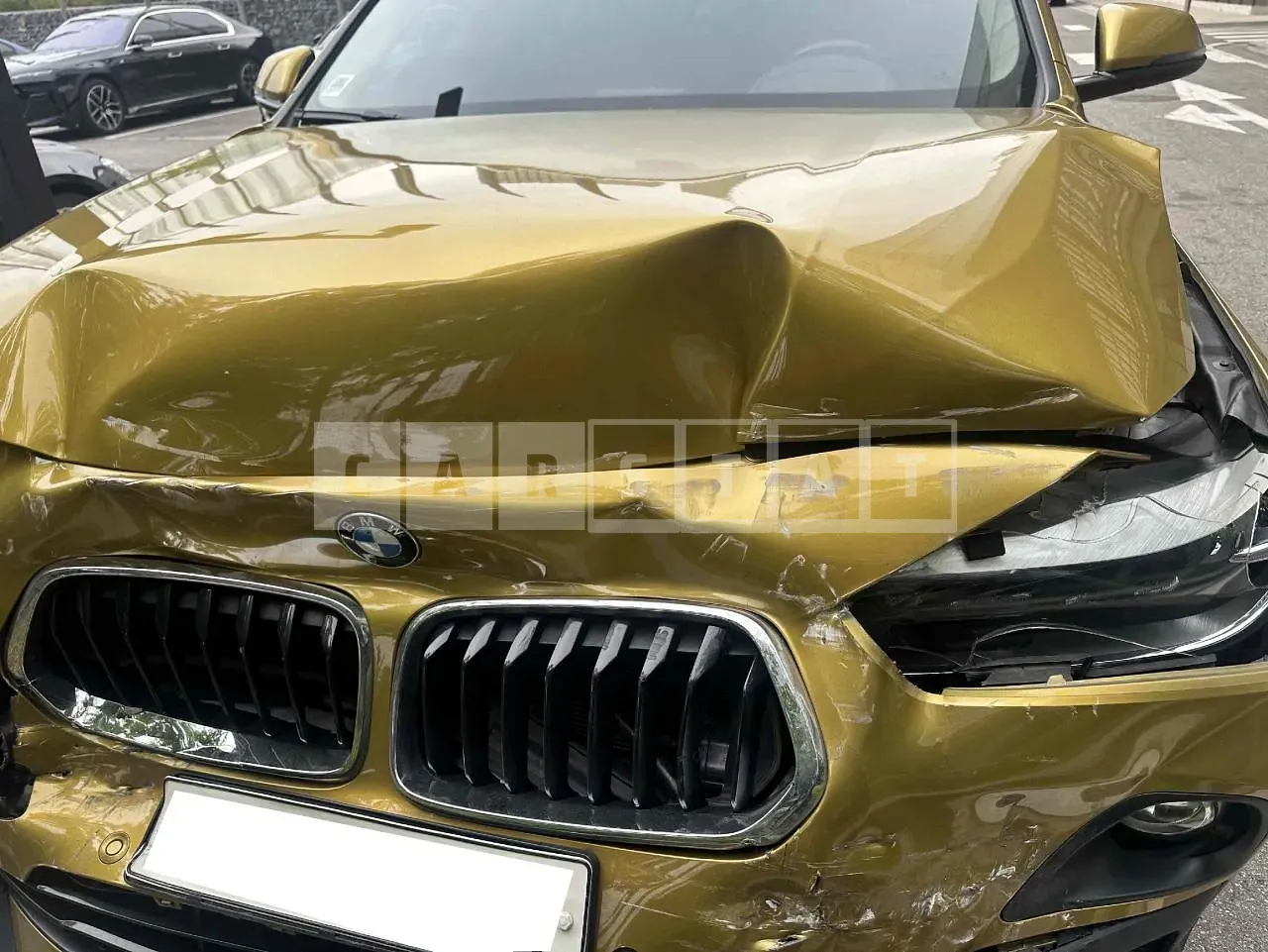 Photo 2 of 42: 2020 BMW X2 xDrive 20i Advantage, VIN WBA11DF00L5P71952 — Korean insurance auction