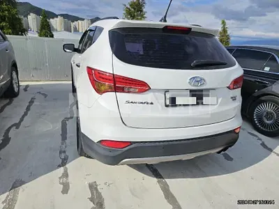 Photo 1 of 13: 2014 Hyundai Santa Fe DM (4WD) — Korean insurance auction