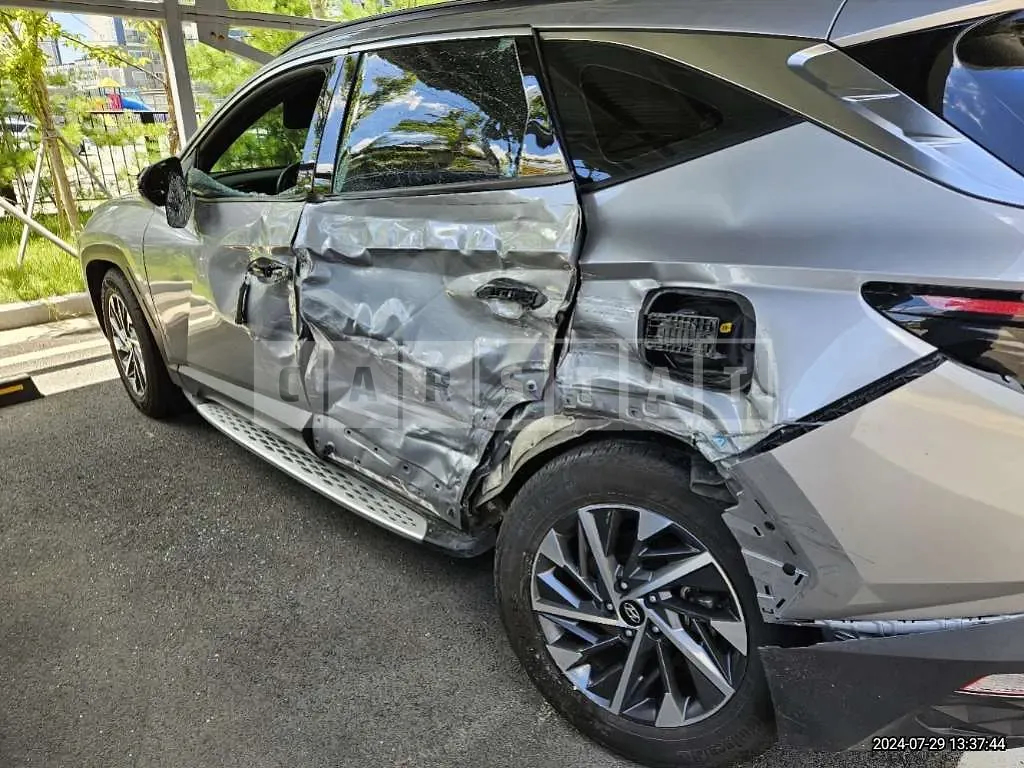 Photo 2 of 11: 2022 Hyundai Tucson — Korean insurance auction