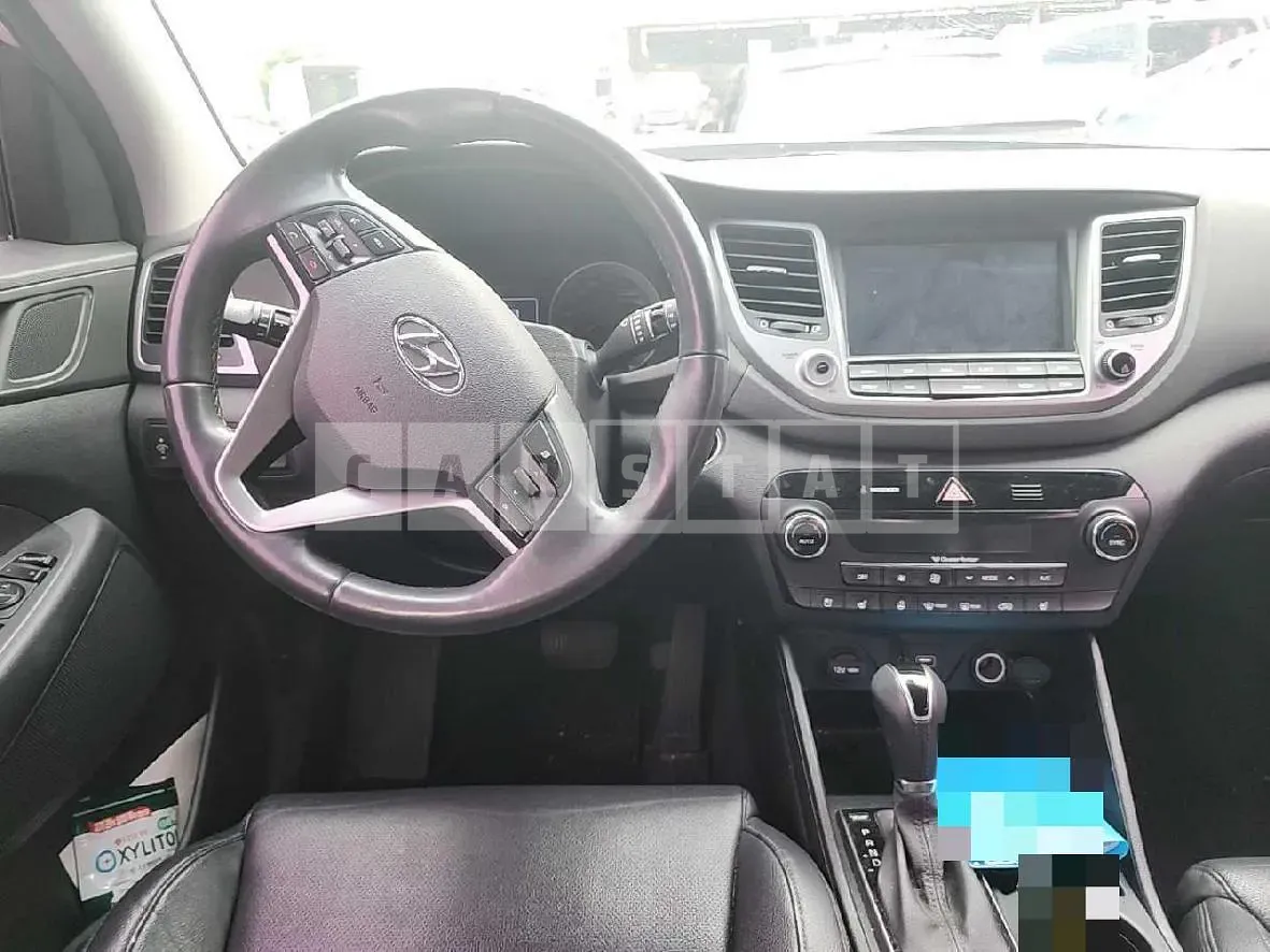 Photo 2 of 10: 2015 Hyundai Tucson — Korean insurance auction