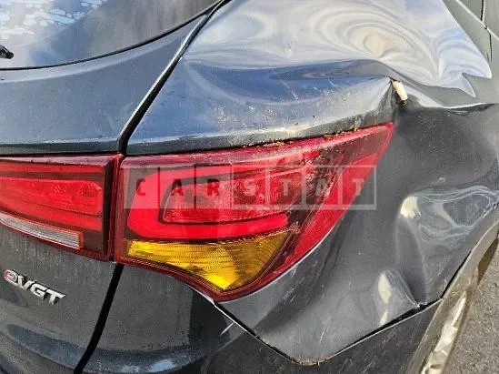 Photo 2 of 37: 2016 Hyundai Santa Fe, VIN KMHSW81UBGU659047 — Korean insurance auction