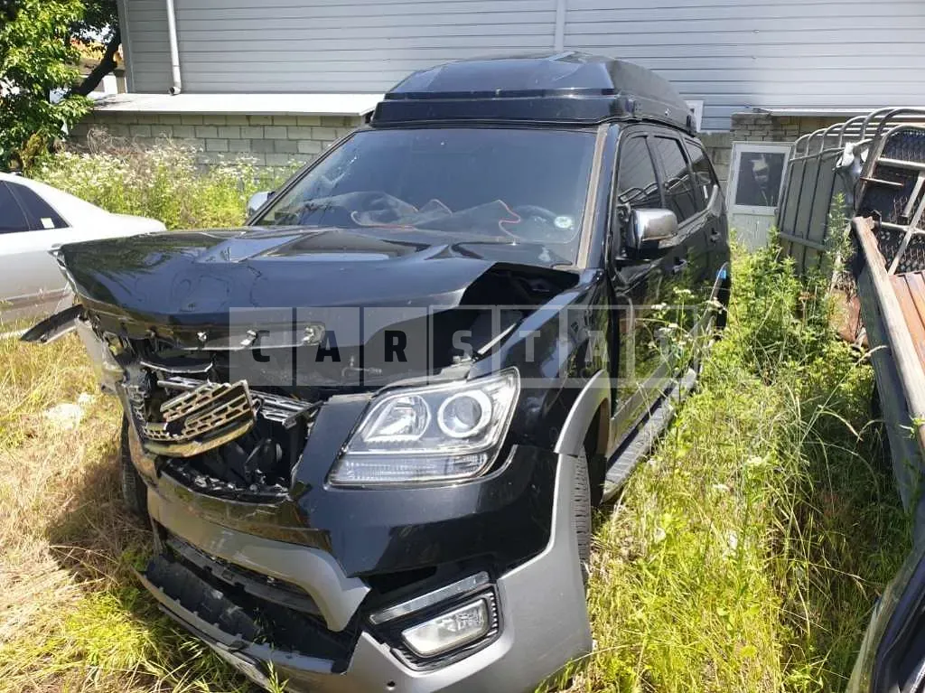 Photo 2 of 23: 2017 Kia Mojave, VIN KNAKN814DHA160959 — Korean insurance auction