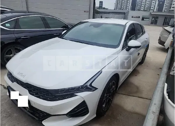 Photo 2 of 10: 2022 Kia K5 — Korean insurance auction