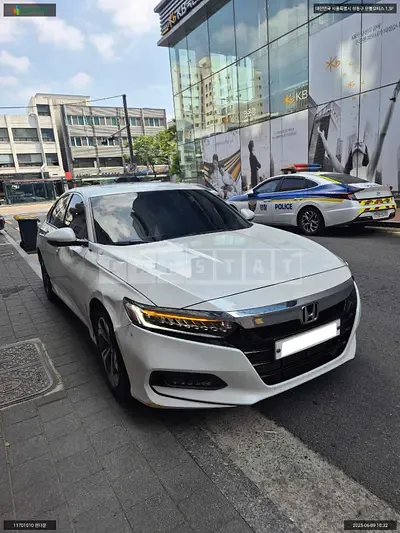 Photo 1 of 6: 2018 Honda Accord 1.5 Turbo, VIN 1HGCV1650JA511224 — Korean insurance auction