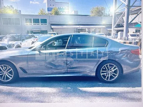Photo 2 of 20: 2017 BMW 520d xDrive — Korean insurance auction