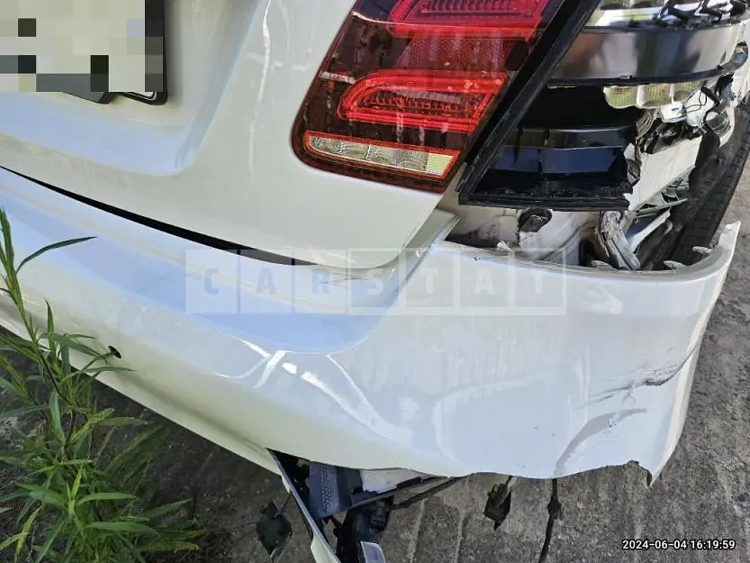Photo 2 of 19: 2016 Mercedes-Benz E250 BlueTec 4Matic — Korean insurance auction