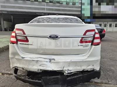 Photo 1 of 5: 2015 Ford Taurus — Korean insurance auction
