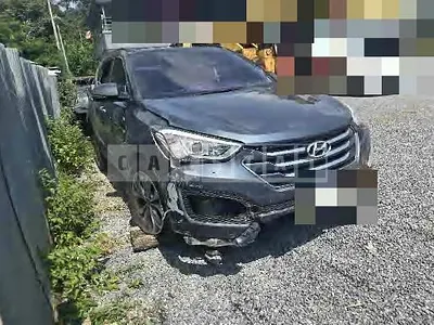 Photo 1 of 9: 2015 Hyundai Santa Fe DM — Korean insurance auction