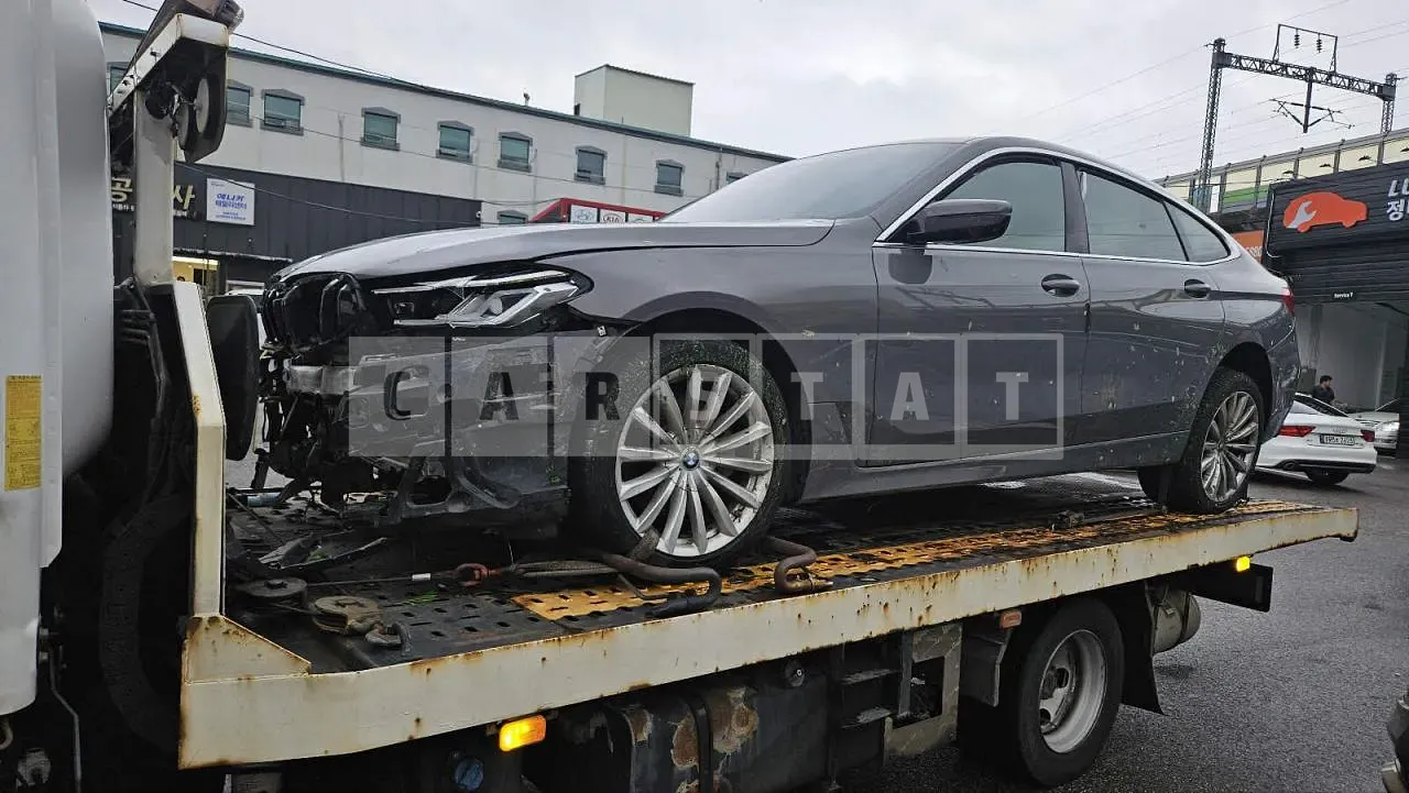 Photo 2 of 12: 2021 BMW 620d, VIN WBAJY8105MCG20454 — Korean insurance auction