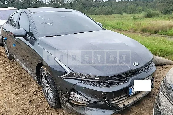 Photo 2 of 7: 2020 Kia K5, VIN KNAG241BBLA071566 — Korean insurance auction