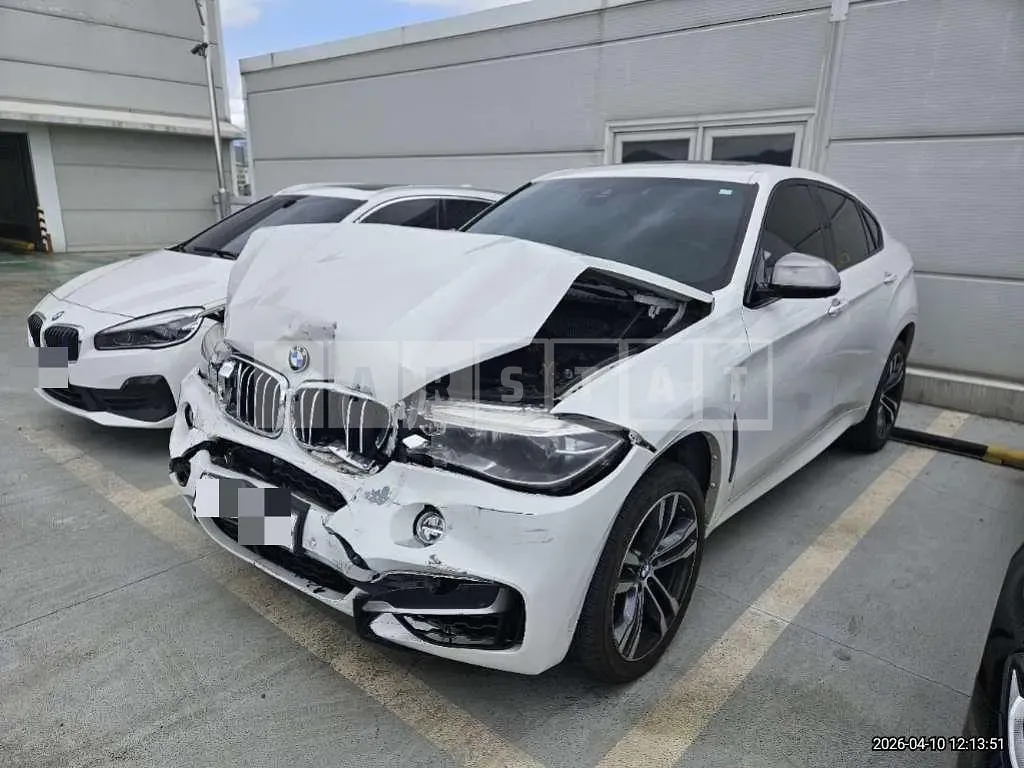 Photo 2 of 17: 2017 BMW X6 M50d — Korean insurance auction