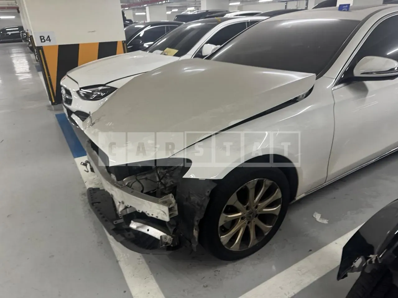 Photo 2 of 26: 2019 Mercedes-Benz E220d 4Matic, VIN WDDZF0FB1KA651137 — Korean insurance auction