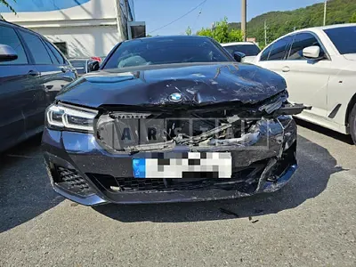 Photo 1 of 44: 2023 BMW 523d xDrive — Korean insurance auction